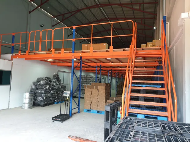 Frame supported mezzanine floor system for a Pharmaseutical company in Ja-ela — 2 of 4