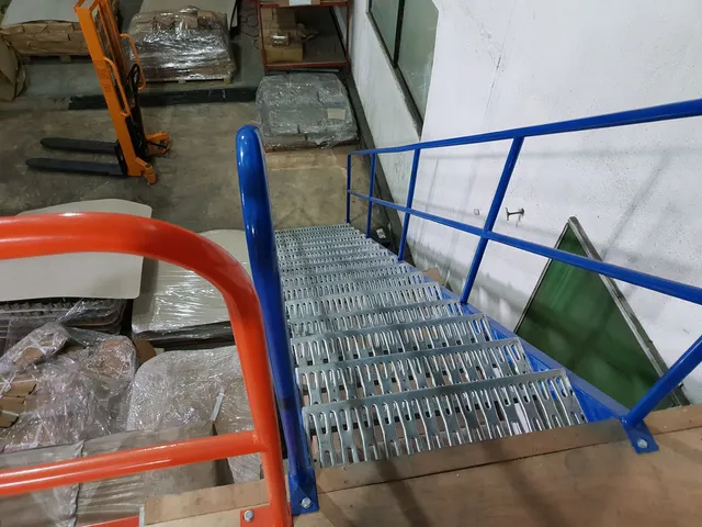 Frame supported mezzanine floor to store packing material for a Coconut products export company in Dankotuwa — 8 of 12