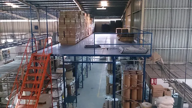 Frame supported mezzanine floor to store raw material for a packaging company in Horana — 5 of 9
