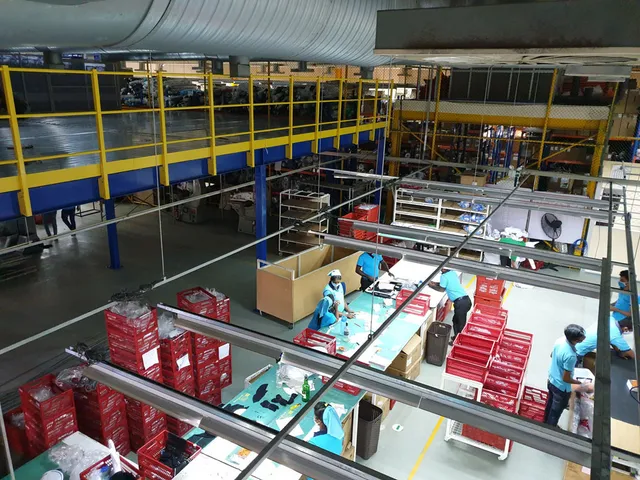 Mezzanine floor for cutting machines for an apparel export company in Wathupitiwala FTZ — 5 of 9