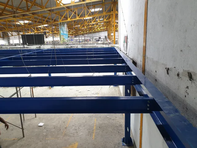 Mezzanine floor for office cubicles for an export company in Mathugama — 3 of 14