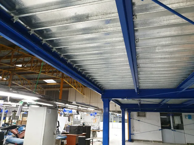 Mezzanine floor for office cubicles for an export company in Mathugama — 10 of 14