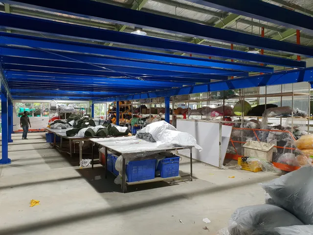 The long span Mezzanine floor for apparel factory in Buttala — 3 of 13