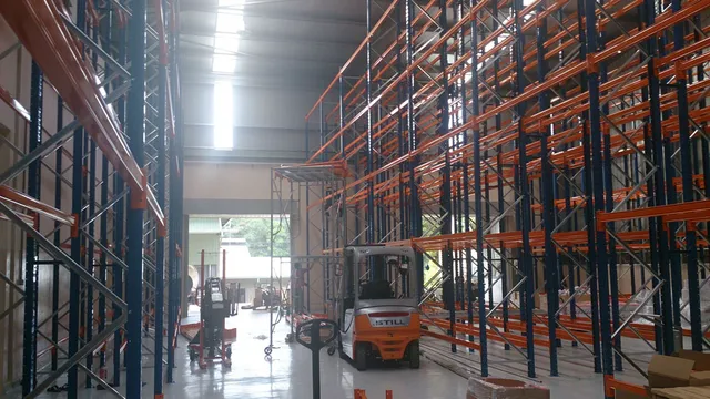 Double Deep Pallet Racking system for a Coconut products manufacturing company in Alawwa — 3 of 12