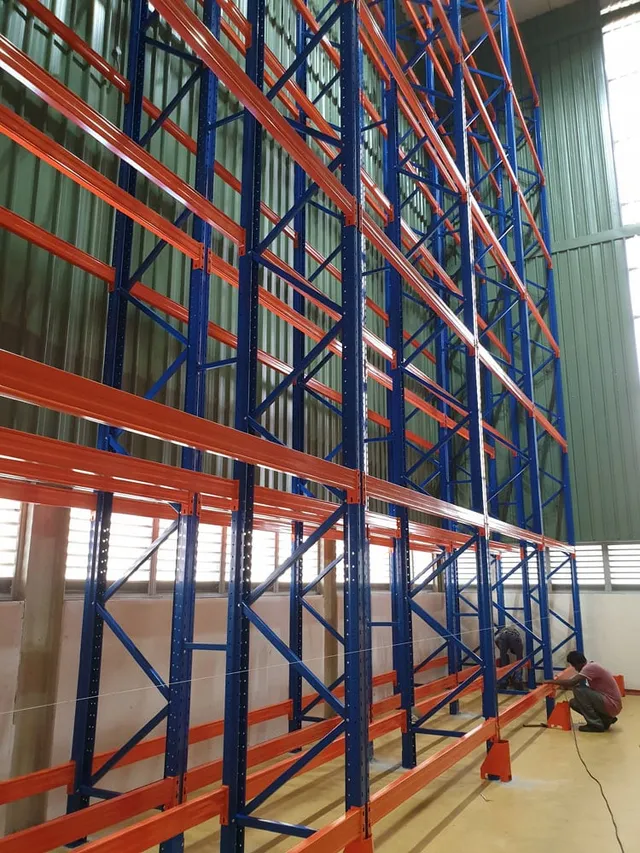 Pallet racking system for a food products export company in Ranala — 2 of 11