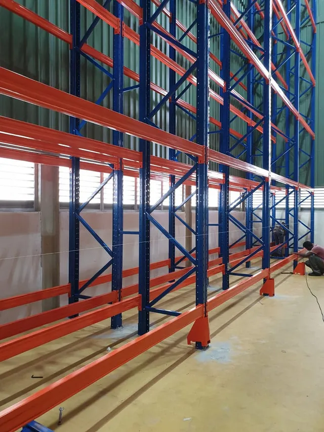 Pallet racking system for a food products export company in Ranala — 4 of 11