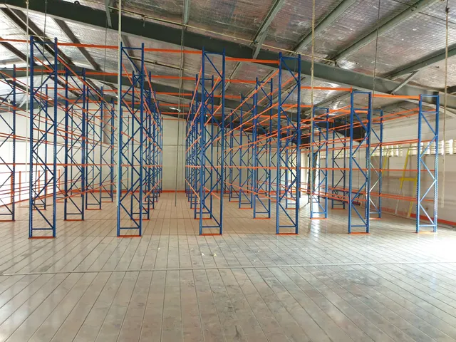 Racking system for Garments on hangers for an apparel exporter in Koggala FTZ — 4 of 20