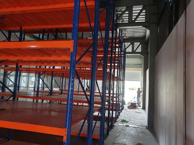 Shelving system for a power distribution solutions company in Wattala — 2 of 11