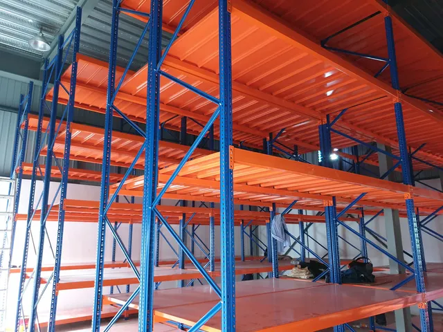 Shelving system for a power distribution solutions company in Wattala — 7 of 11