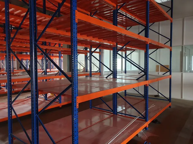 Shelving system for a power distribution solutions company in Wattala — 8 of 11
