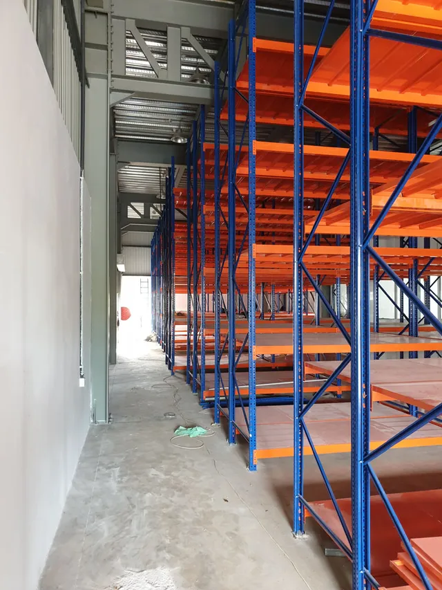 Shelving system for a power distribution solutions company in Wattala — 11 of 11
