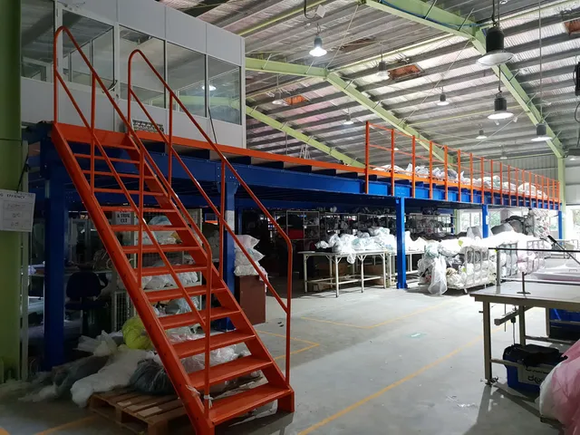 The long span Mezzanine floor for apparel factory in Buttala